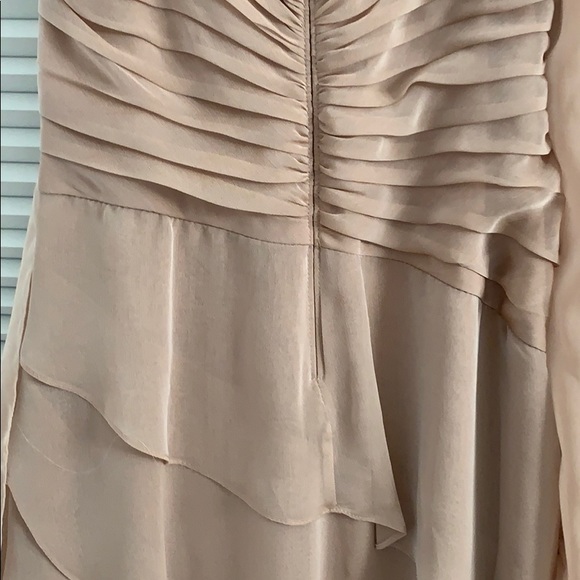 Dress - Picture 7 of 7